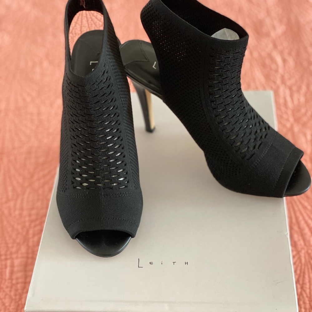 Keith Cast Sandal